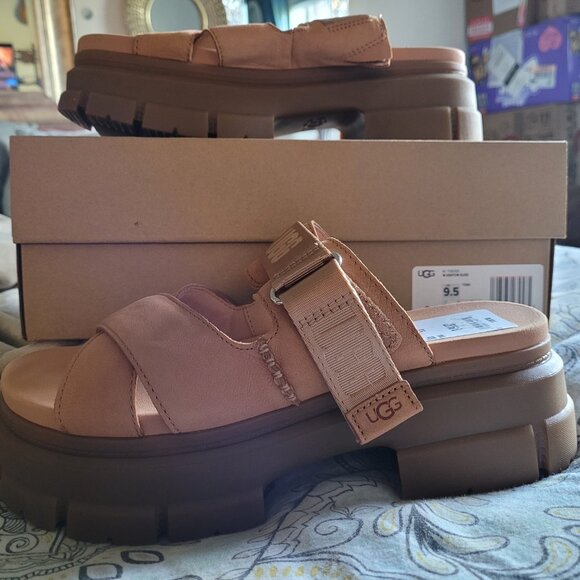 UGG WOMEN'S ASHTON SLIDE SIZE 9.5 - Picture 6 of 11